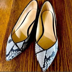 Liz Claiborne Flex Form Print Flats Printed flats size 7M